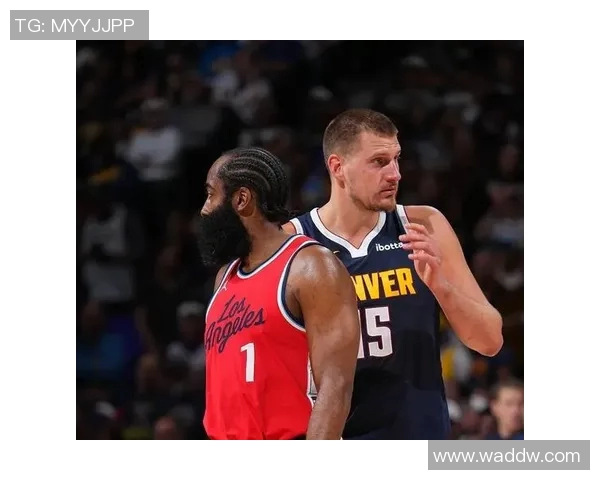 快船队遭遇惨败,总决赛一触即发:意想不到的转折 快船队遭遇惨败,总决赛一触即发:意想不到的转折